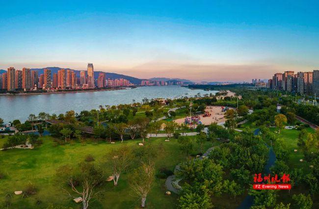 网易首页>网易号>正文申请入驻>其中,位于三江口生态公园中段的滨河
