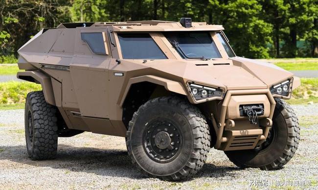 法国"螃蟹战车":全球首个混合动力装甲车,颜值高还能横着跑