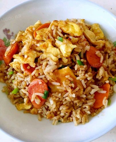 火腿炒饭的做法