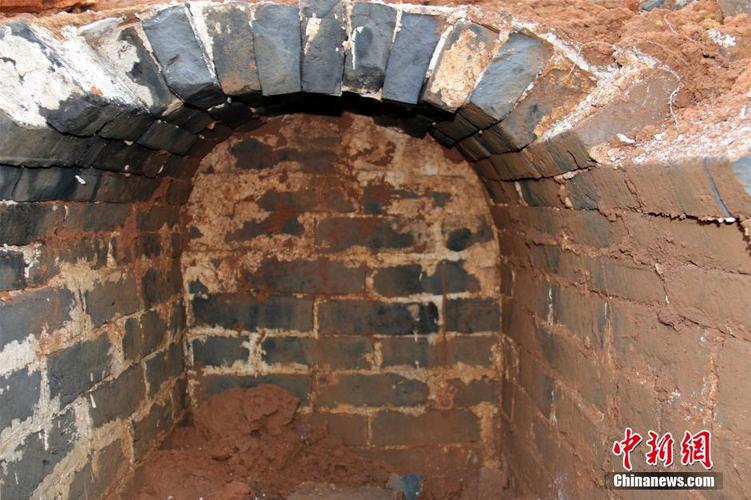 湖北宜昌发现明代青砖双室墓