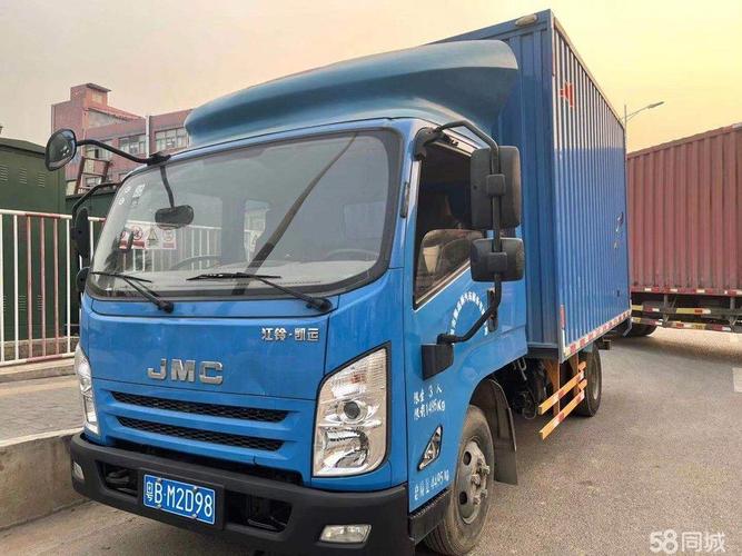 江铃 凯运升级版 宽体 豪华款 116马力 4.1米单排厢式