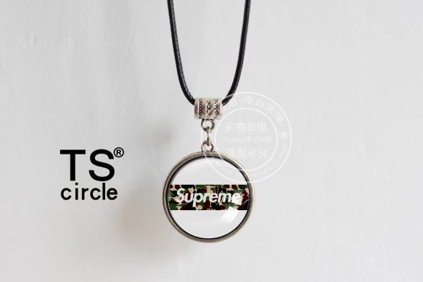 潮牌supreme标志项链潮流吊坠嘻哈t恤短袖搭配饰品运动夏手工定制