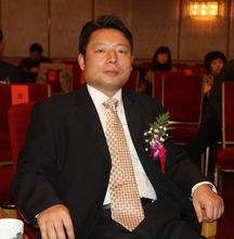 王建新