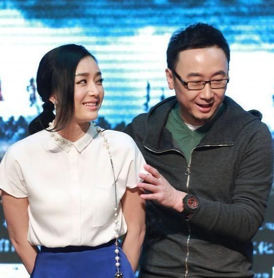 跟黄晓明分手后,秦岚非常难过,三年没敢触碰感情.