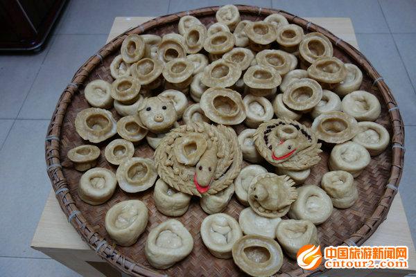 安徽宿州:元宵节蒸面灯 祈愿富足平安