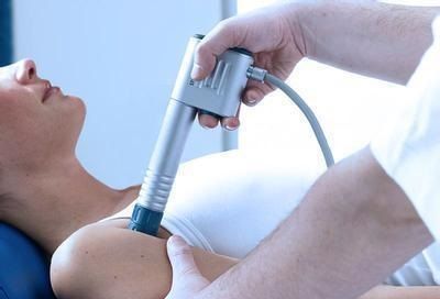 冲击波治疗 肩周炎理疗新选择