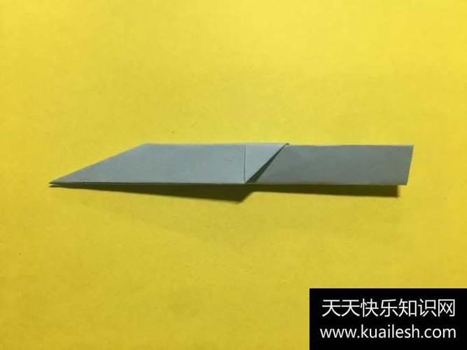 纸暗器怎么折飞刀