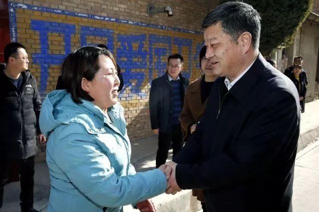 张正陈铎看望慰问赵灵英