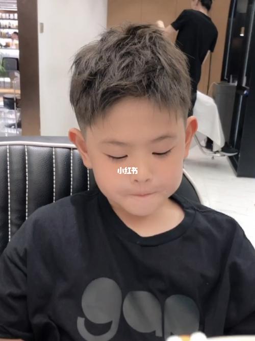 男童发型_发型_同科·汇丰国际自由行热门攻略_萌娃_王嘉尔_权志龙