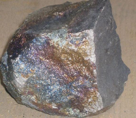 铁矿石库存总量不断攀高