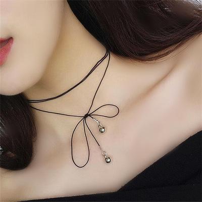 头像锁骨露肩吊带的女生心理