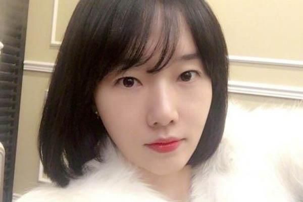李贞贤老公是谁毫无预警宣布和普通人结婚