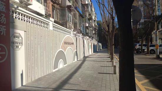 香河园街道新建两面文化墙打造街巷靓丽风景线