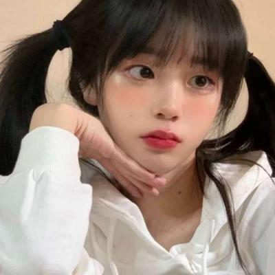 2021女孩微信头像      