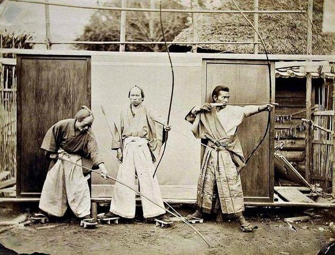 矮个子日本人为何钟爱木屐使用方便还显高曾以此申遗被拒