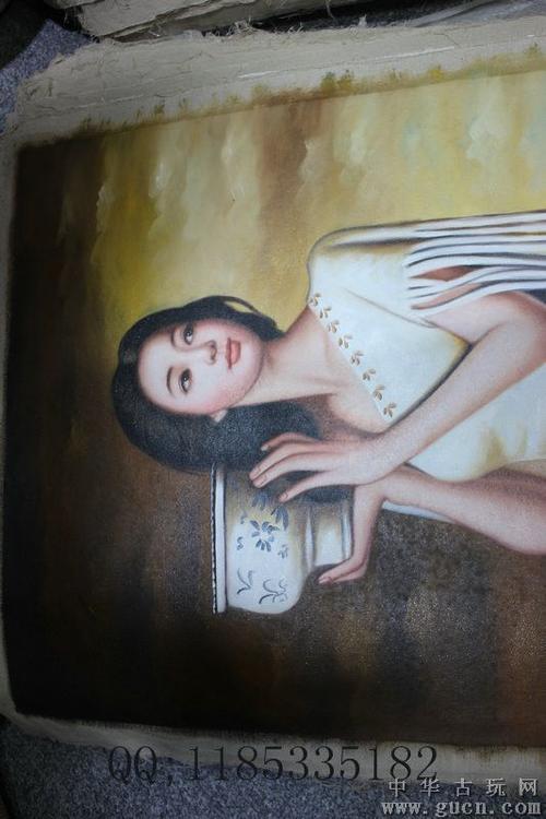 那花瓶的女孩油画