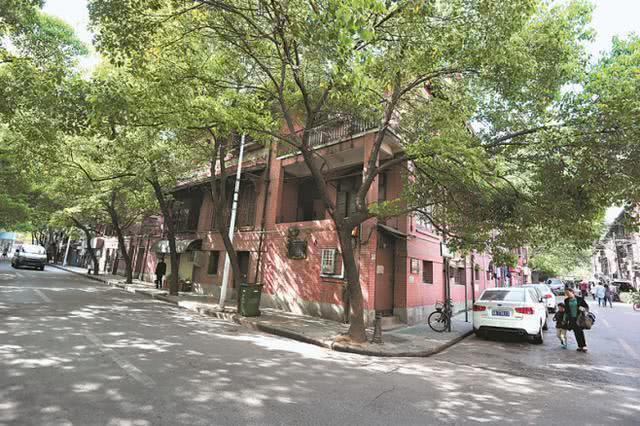 8.相隔"一条江"的老街——珞珈山街