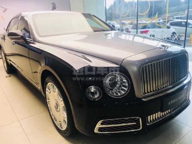 2019款 宾利慕尚 6.8t 加长 黑银双拼!