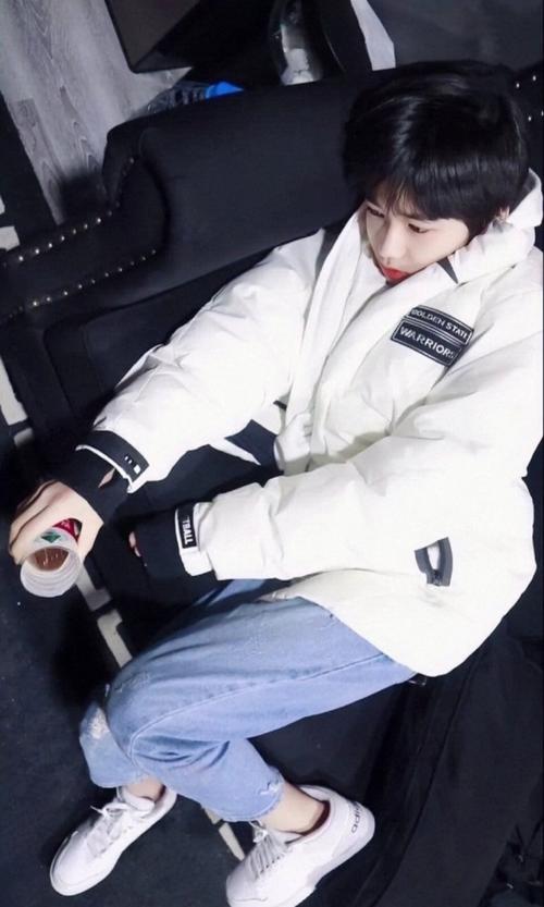 宋亚轩小时候巨可爱头像