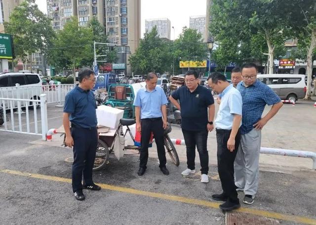 刘安顺一行先后对东街道闸河路24户房,蓝宇选煤厂