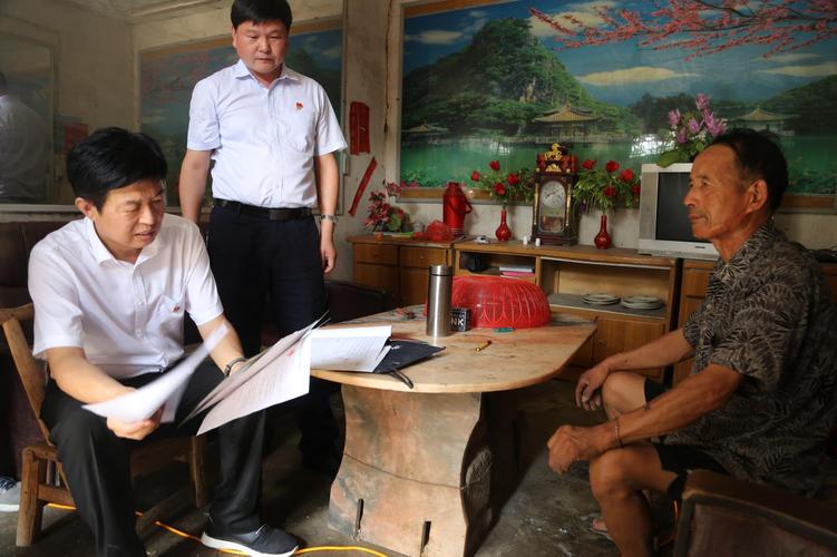 南召县委书记刘永国调研脱贫攻坚回头看工作