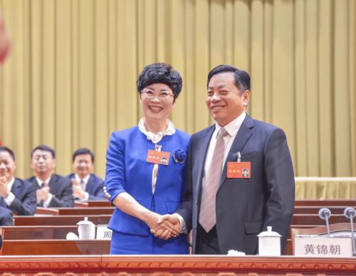 陈玲玲当选金华市人大常委会主任