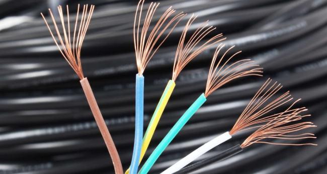 火线和零线的字母