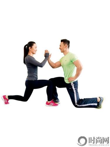 5个情侣动作练出甜蜜好身材