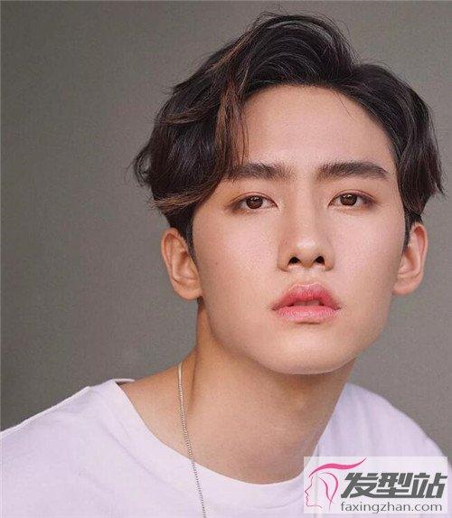 男生短发三七分发型帅气时髦值得拥有