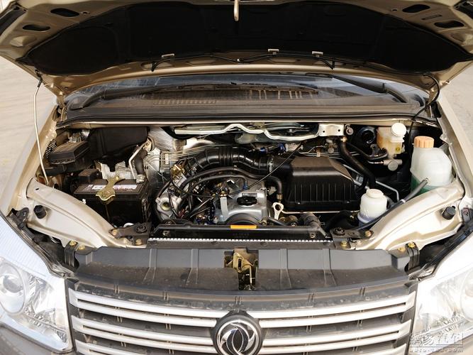 东风风行菱智 2015款 m3 1.6l mt舒适型(7座)