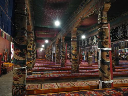 塔尔寺一拉脊山一青海湖