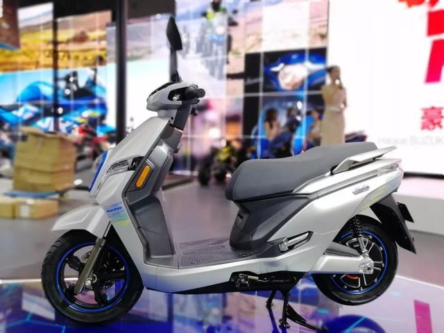 探馆豪爵,首款智能电动摩托车露面