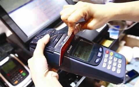 旅游等日常消费,而买房并不在其中,但银行不会在刷卡环节设置限制