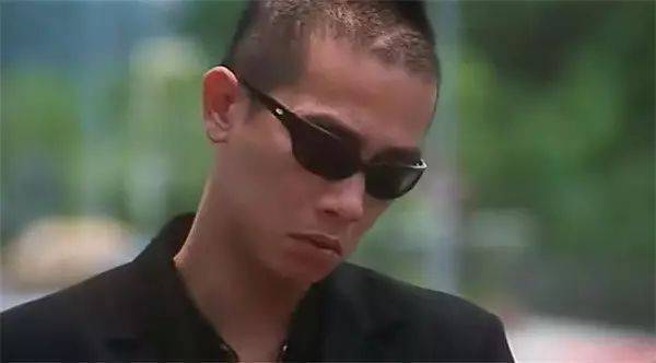 陈小春的韦小宝是荧幕中的经典,他的爱情更是现实生活