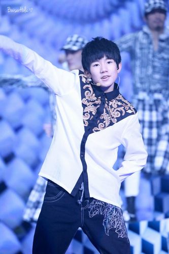 20150211 央视网络春晚录制 王源