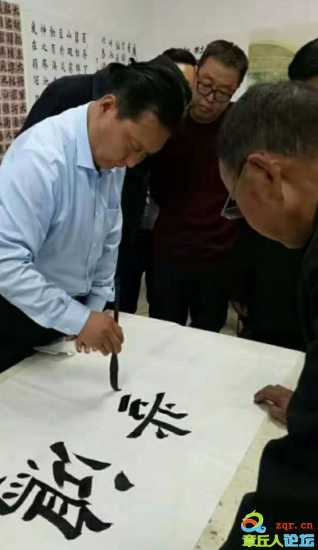 张永刚,男,汉族,字文心,号子寅轩,济南章丘人,1972年生人,现为山东省