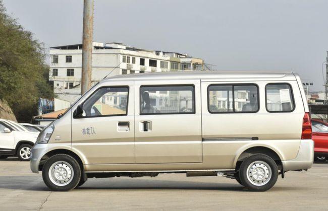 五菱宏光加长版提车测评,家用,商用两相宜的创业小伙伴