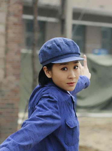 人是铁饭是钢苗圃搞怪工装也妖娆