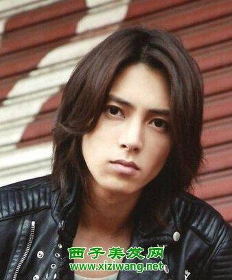 男生最帅的长发发型 中分斜刘海都好看 男生长发发型,男生长发