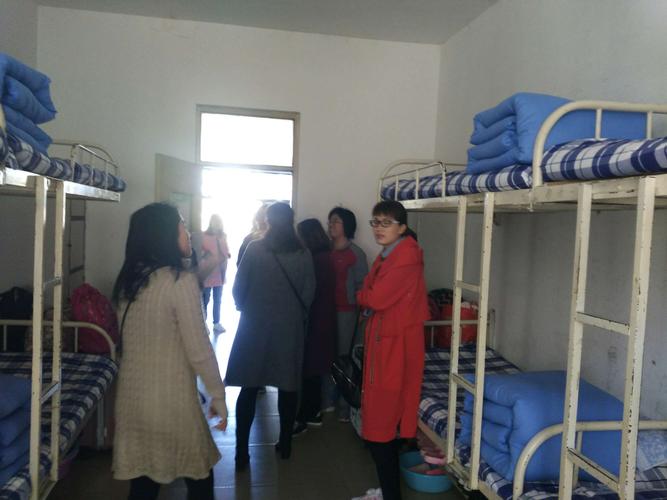 安丘市2018年初中骨干班主任培训活动在青云双语学校举行