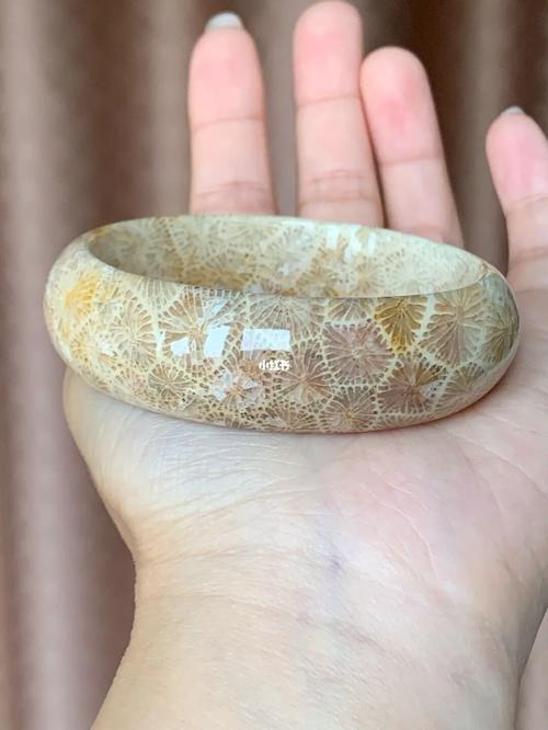 我的后宫(七十二):蜘蛛网纹珊瑚玉手镯22号_珊瑚_手镯_万花筒_珊瑚玉