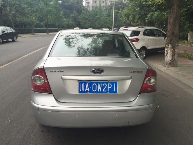 07款福克斯三厢1.8mt经典型