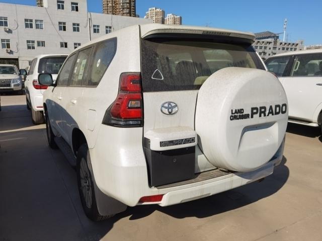 丰田霸道4000丰田巡洋舰系列的霸气