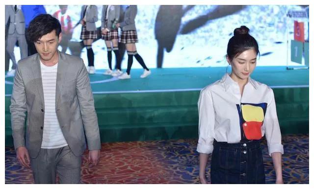 江疏影这么漂亮,男朋友还在读书也不是不可能.