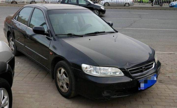 本田 雅阁 2001款 2.3 自动 vtie豪华版-新到02年极品六代雅阁