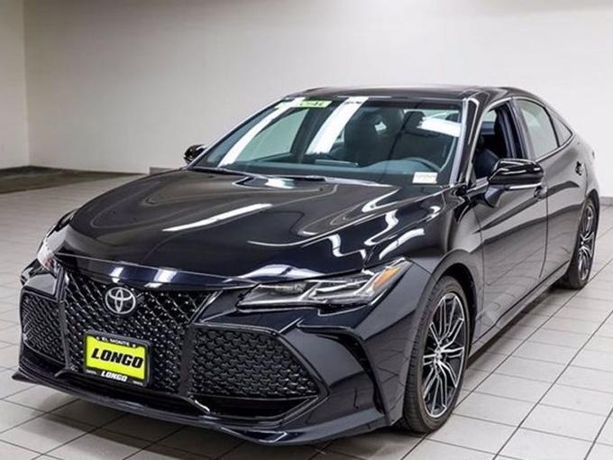 丰田亚洲龙运动版实拍!搭3.5l 8at,四出排气布局,车头更吸睛