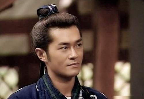 由于这部剧也是良多观众的夸姣回忆,古天乐把项少龙一脚色演绎得鞭辟