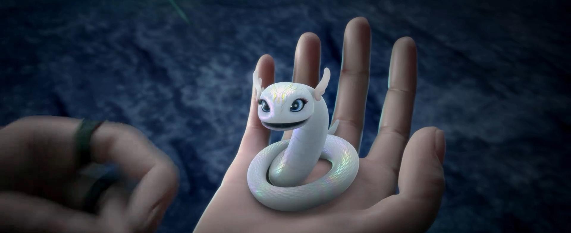 斗破苍穹第三季:美杜莎女王进化成功,变成可爱的小白蛇