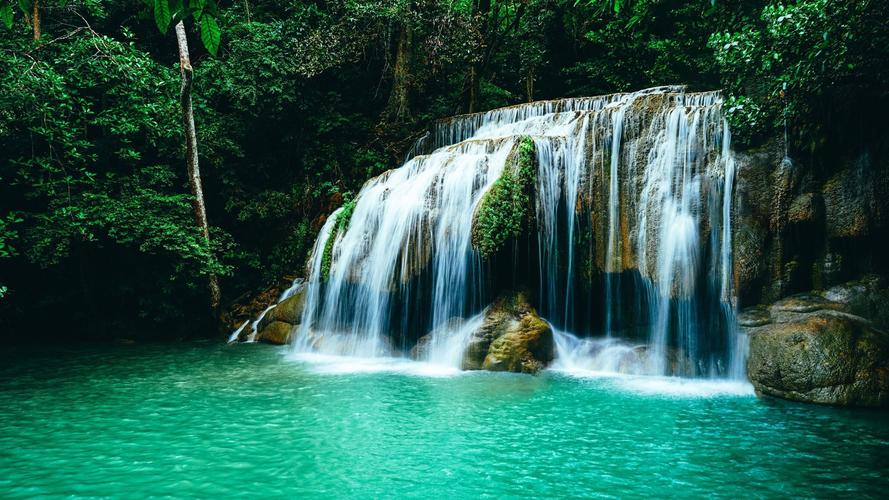 大自然壮观瀑布风景高清电脑桌面壁纸图片
