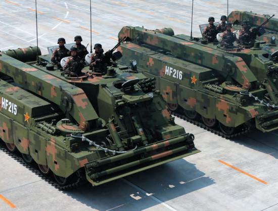 西藏军区某旅高原演习15式坦克同型抢修车首次曝光